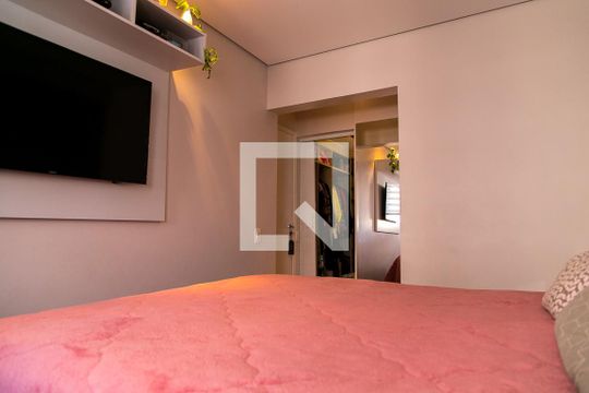 Suíte de apartamento à venda com 3 quartos, 80m² em Chácara Inglesa, São Paulo