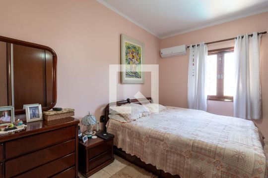 Suíte de casa à venda com 3 quartos, 400m² em Jardim do Colégio (zona Norte), São Paulo