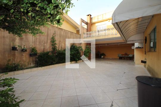 Garagem de casa à venda com 3 quartos, 270m² em Vila Primavera, São Paulo