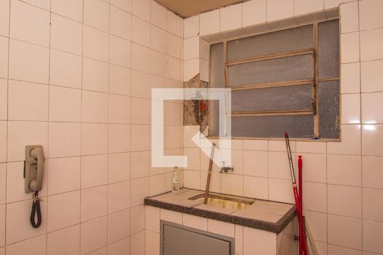 Cozinha de apartamento à venda com 1 quarto, 40m² em Partenon, Porto Alegre