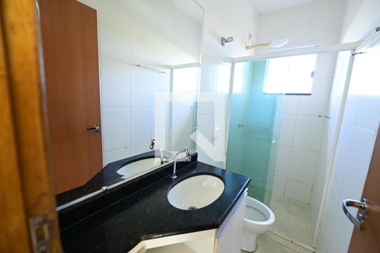 Banheiro de casa para alugar com 3 quartos, 182m² em Cidade Satélite São Luiz, Aparecida de Goiânia