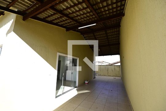 Corredor de casa para alugar com 3 quartos, 182m² em Cidade Satélite São Luiz, Aparecida de Goiânia