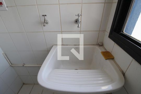 Área de Serviço de apartamento para alugar com 3 quartos, 124m² em Vila Leão, Sorocaba
