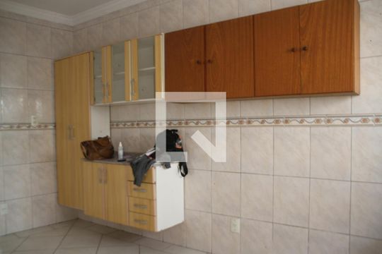 Cozinha de casa à venda com 3 quartos, 270m² em Jardim São Sebastião, São Paulo