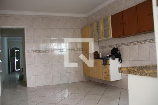 Cozinha de casa à venda com 3 quartos, 270m² em Jardim São Sebastião, São Paulo