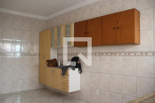 Cozinha de casa à venda com 3 quartos, 270m² em Jardim São Sebastião, São Paulo