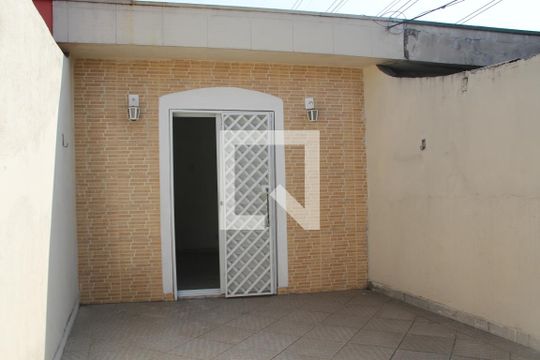 Sacada de casa à venda com 3 quartos, 270m² em Jardim São Sebastião, São Paulo