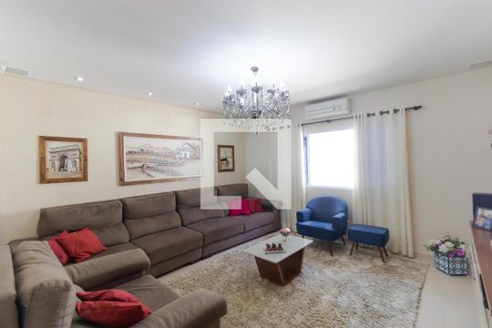 Casa à venda com 3 quartos, 387m² em Jardim Eulina, Campinas