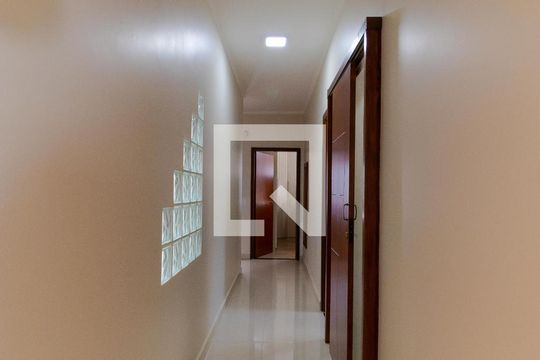 Corredor de casa à venda com 3 quartos, 387m² em Jardim Eulina, Campinas