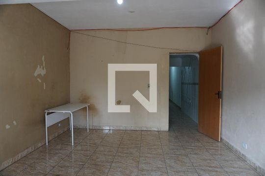 Sala de casa para alugar com 3 quartos, 120m² em Jardim Vista Alegre, Embu das Artes