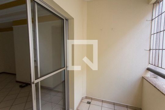 Varanda de apartamento para alugar com 2 quartos, 120m² em Santa Mônica, Uberlândia