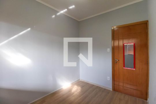 Quarto 2 de casa para alugar com 3 quartos, 130m² em Vila Primavera, São Paulo