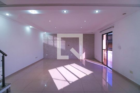 Casa para alugar com 3 quartos, 130m² em Vila Primavera, São Paulo