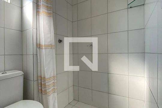 Banheiro de apartamento para alugar com 2 quartos, 48m² em Duque de Caxias, São Leopoldo
