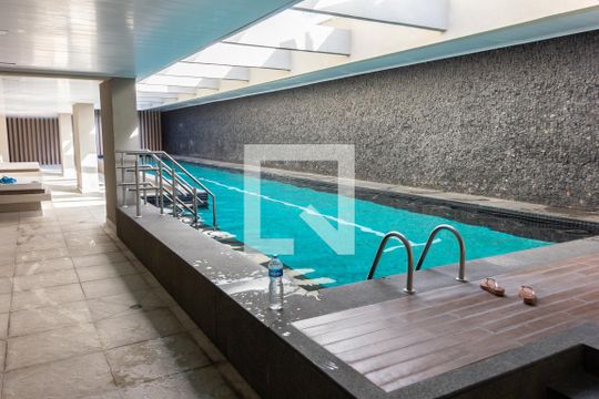 Piscina de apartamento para alugar com 1 quarto, 47m² em Parque Industrial Tomas Edson, São Paulo