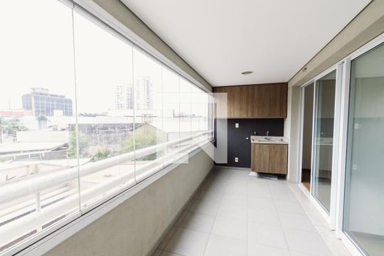 Varanda de apartamento para alugar com 1 quarto, 47m² em Parque Industrial Tomas Edson, São Paulo