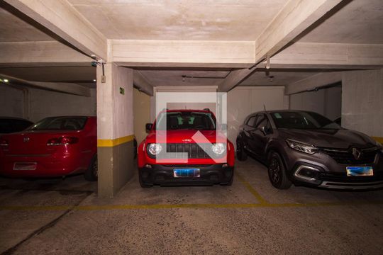 Garagem de apartamento à venda com 3 quartos, 191m² em Centro Histórico, Porto Alegre