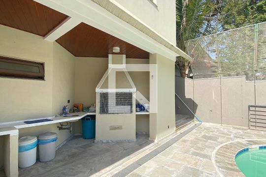Churrasqueira de casa de condomínio à venda com 4 quartos, 500m² em Alphaville Residencial Dois, Barueri