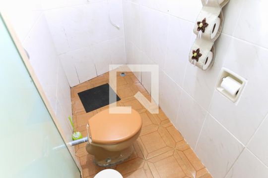 Banheiro da Suíte de casa para alugar com 3 quartos, 500m² em Jardim Nova Detroit, São José dos Campos