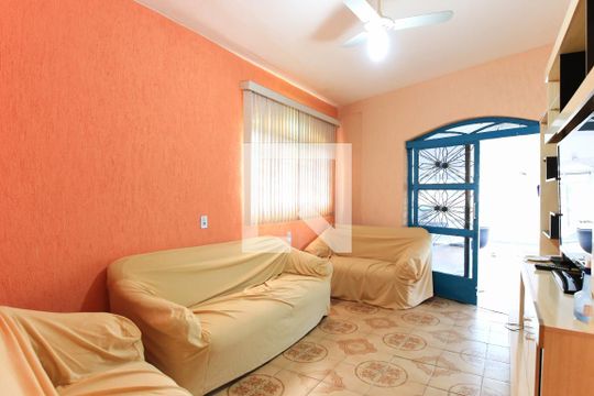 Sala de casa para alugar com 3 quartos, 500m² em Jardim Nova Detroit, São José dos Campos