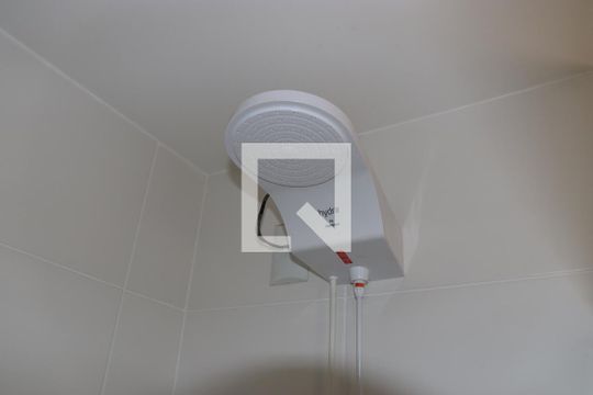 Banheiro de apartamento para alugar com 2 quartos, 55m² em Jardim Leblon, Goiânia