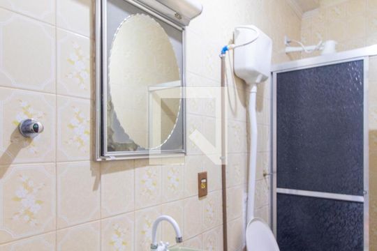 Banheiro 1 de casa à venda com 4 quartos, 400m² em Cristal, Porto Alegre