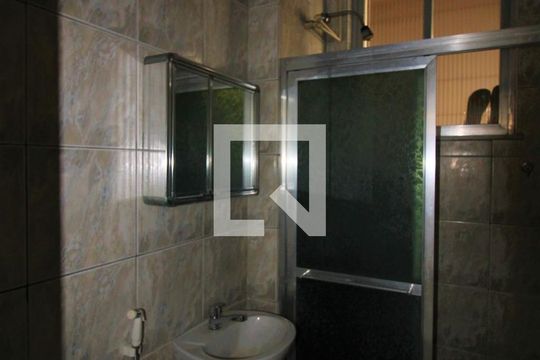 Banheiro Social de apartamento à venda com 2 quartos, 50m² em Pilares, Rio de Janeiro