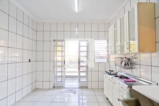 Cozinha de casa para alugar com 1 quarto, 80m² em Vila Penteado, São Paulo