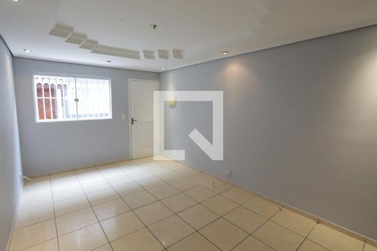 Sala de casa de condomínio para alugar com 2 quartos, 116m² em Cangaiba, São Paulo