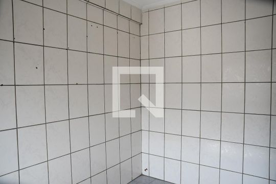 Cozinha de apartamento para alugar com 1 quarto, 35m² em Jardim Santa Tereza, Embu das Artes