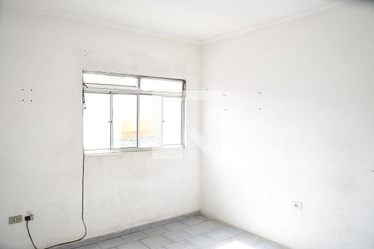 Sala/Quarto de apartamento para alugar com 1 quarto, 40m² em Jardim Santa Tereza, Embu das Artes