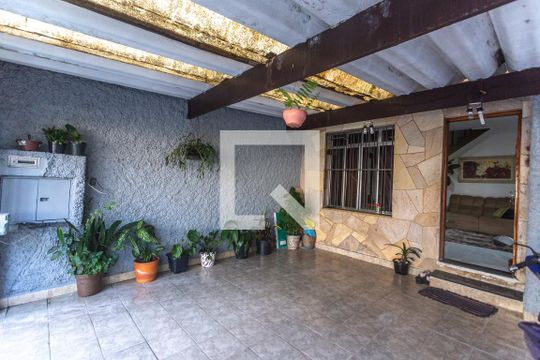Garagem de casa para alugar com 2 quartos, 120m² em Rudge Ramos, São Bernardo do Campo