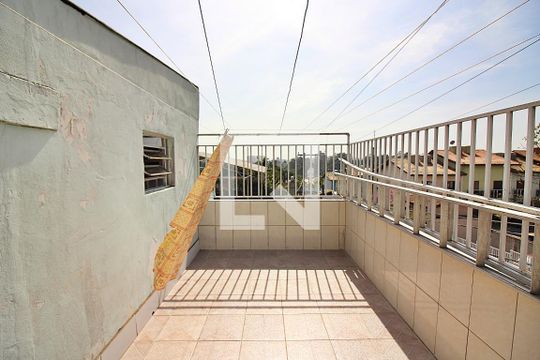 Quintal de casa à venda com 4 quartos, 413m² em Demarchi, São Bernardo do Campo