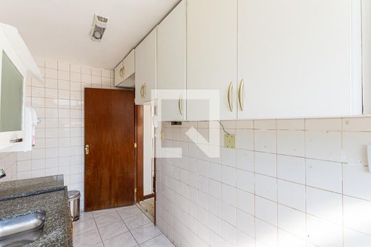 Cozinha  de apartamento à venda com 2 quartos, 51m² em Fonseca, Niterói
