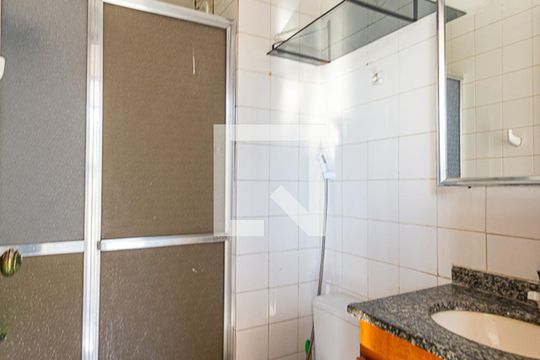 Banheiro  de apartamento à venda com 2 quartos, 51m² em Fonseca, Niterói