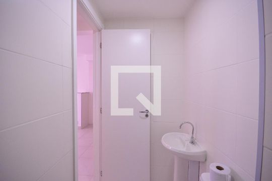 Banheiro de apartamento para alugar com 2 quartos, 32m² em Sacomã, São Paulo
