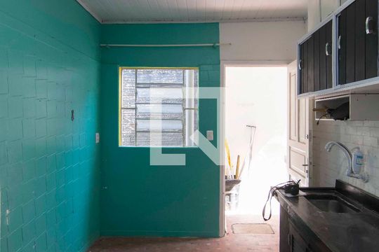 Cozinha de casa de condomínio para alugar com 2 quartos, 30m² em Chácara Inglesa, São Paulo