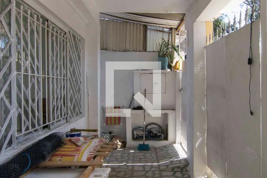 Quintal de casa de condomínio para alugar com 2 quartos, 30m² em Chácara Inglesa, São Paulo