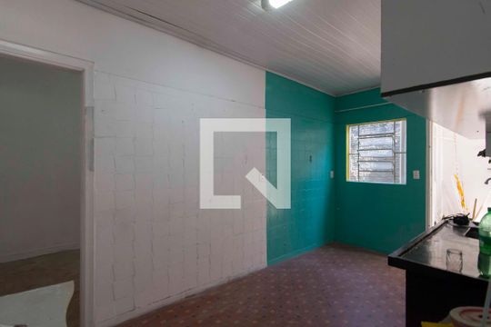 Cozinha de casa de condomínio para alugar com 2 quartos, 30m² em Chácara Inglesa, São Paulo