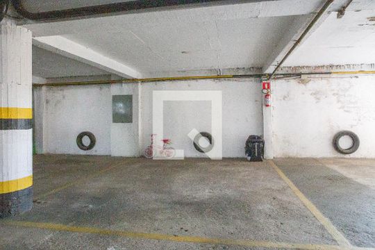 Garagem de apartamento à venda com 2 quartos, 83m² em Vila Romana, São Paulo