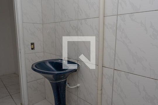 Banheiro de apartamento para alugar com 1 quarto, 40m² em Vila Clara, São Paulo