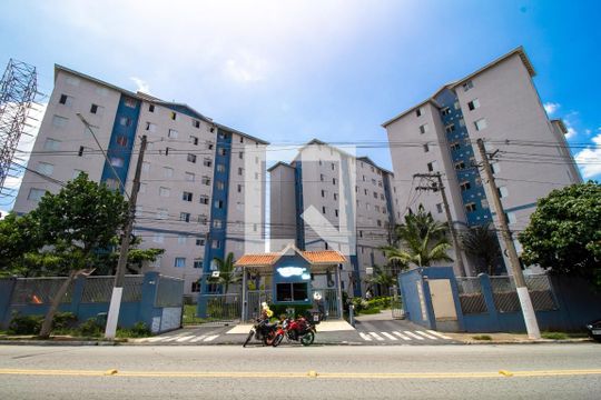 Fachada do Condomínio de apartamento para alugar com 2 quartos, 44m² em Vila Alpina, São Paulo