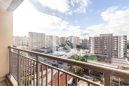 Varanda de kitnet/studio para alugar com 1 quarto, 26m² em Indianópolis, São Paulo
