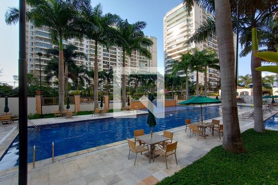 Área comum - Piscina de apartamento para alugar com 3 quartos, 99m² em Jacarepaguá, Rio de Janeiro