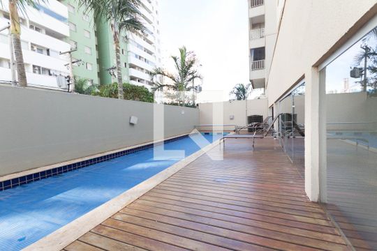 Área comum - Piscina de apartamento para alugar com 2 quartos, 64m² em Jardim Goiás, Goiânia