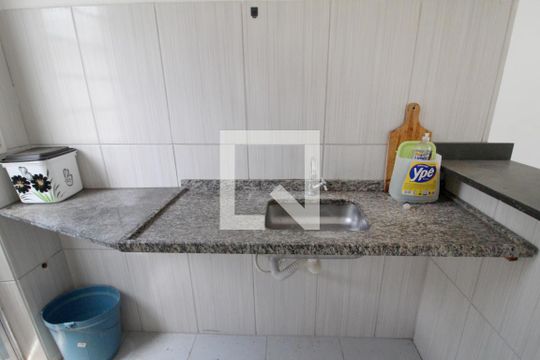 Cozinha de kitnet/studio para alugar com 1 quarto, 27m² em Jardim Gonçalves, Sorocaba