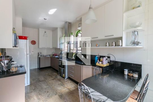 Cozinha de casa à venda com 4 quartos, 300m² em Santa Cruz Industrial, Contagem