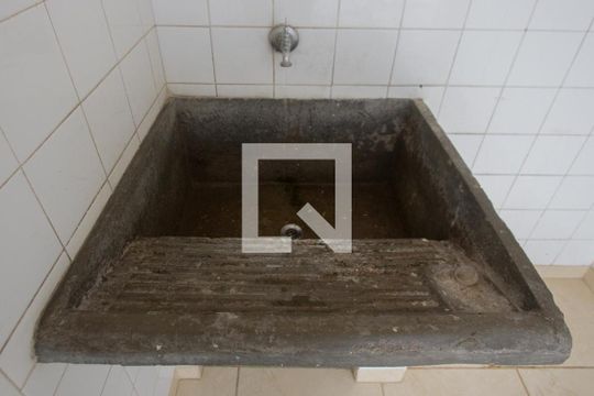 Tanque de apartamento para alugar com 2 quartos, 102m² em Chácara Santo Antônio (zona Sul), São Paulo