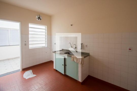 Cozinha de apartamento para alugar com 2 quartos, 102m² em Chácara Santo Antônio (zona Sul), São Paulo