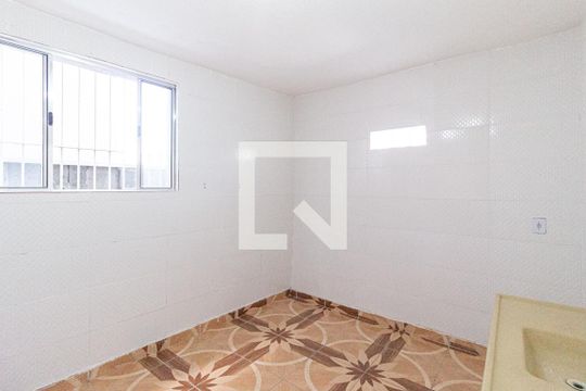 Cozinha de casa para alugar com 1 quarto, 31m² em Padroeira, Osasco